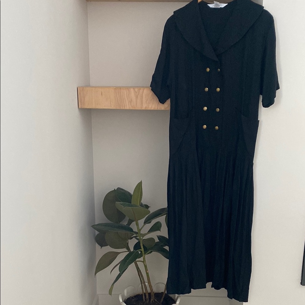 Chic Black Double-Breasted Long Sleeve Dress